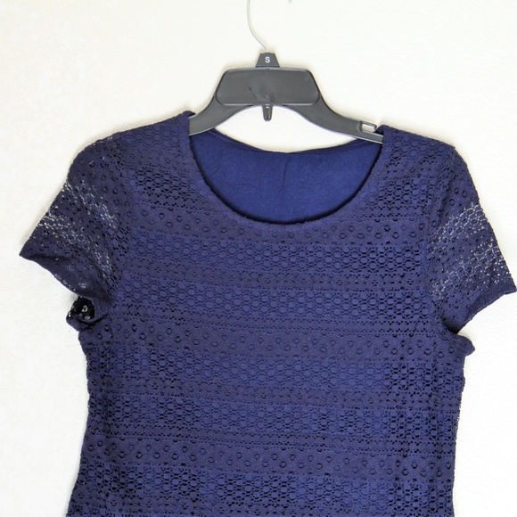 Leo-and-Nicole-Ladies-Short-Sleeve-Scoop-Neck-Lac - Picture 2 of 5